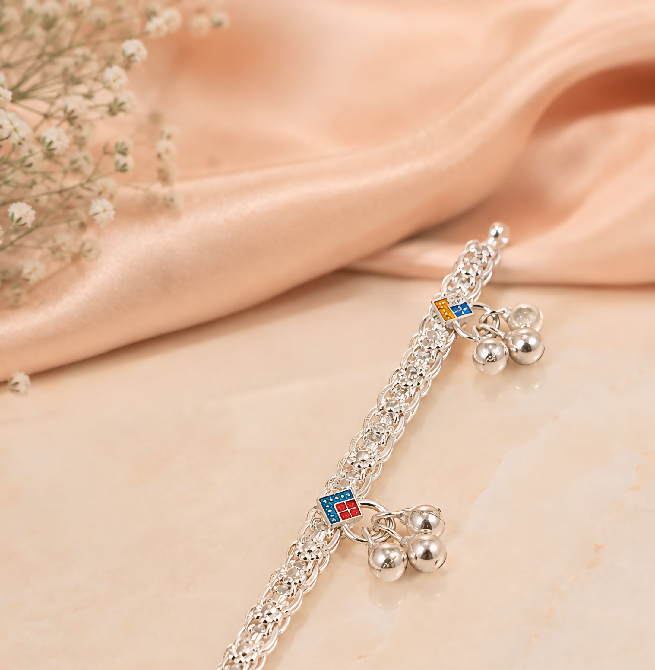 ✨ Silver Radiance — Elegant Silver Plated Payal